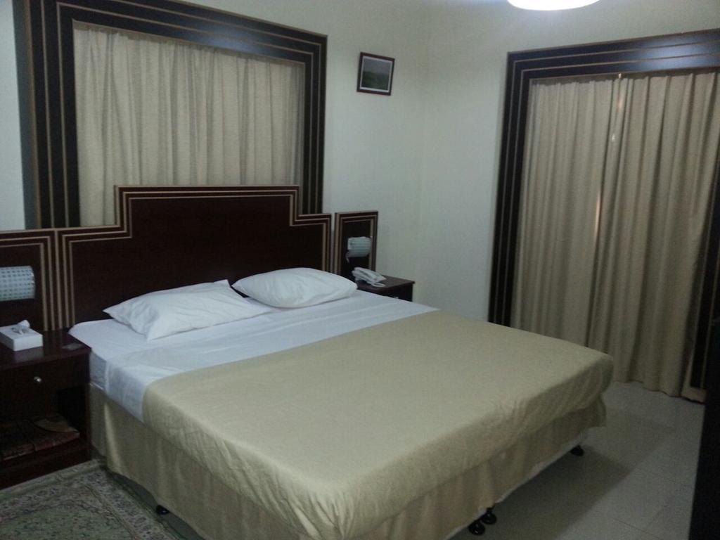 Dolphin Hotel Mascate Habitación foto